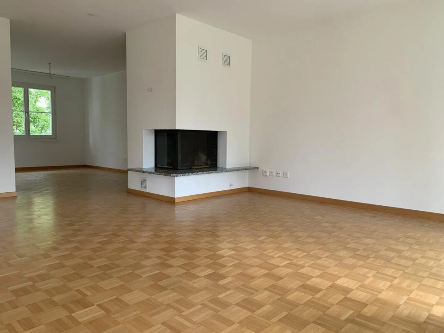 Family-friendly and bright 4 ½ room apartment - Photo 3 of 13