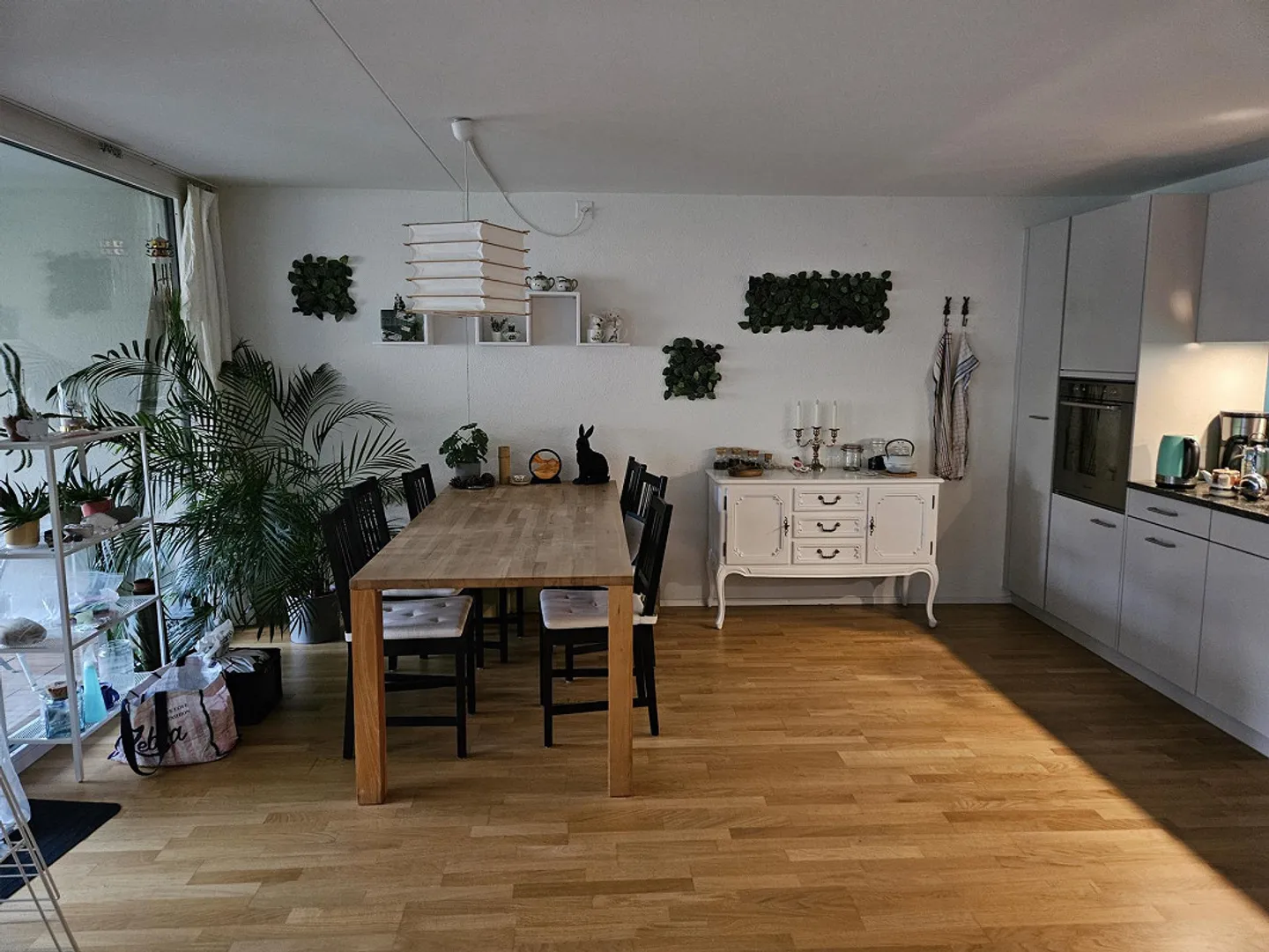 Appartement 3,5 pièces proche de la ville et verdoyant à Kleinwabern - Photo 3 sur 11