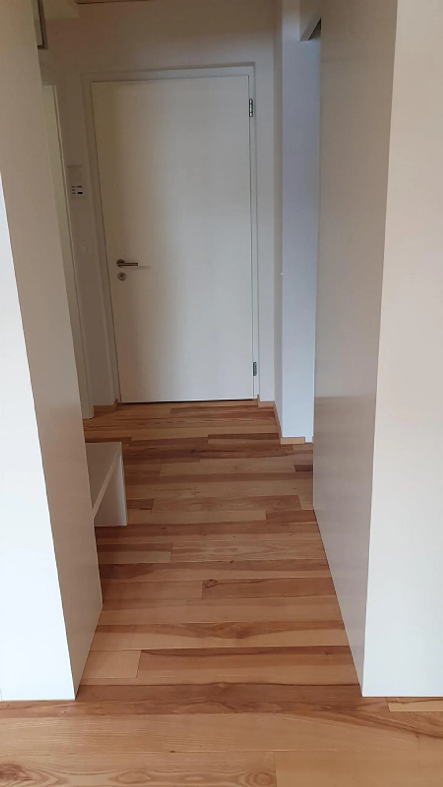 Bright 2.5-room apartment in the village center - Photo 4 of 5