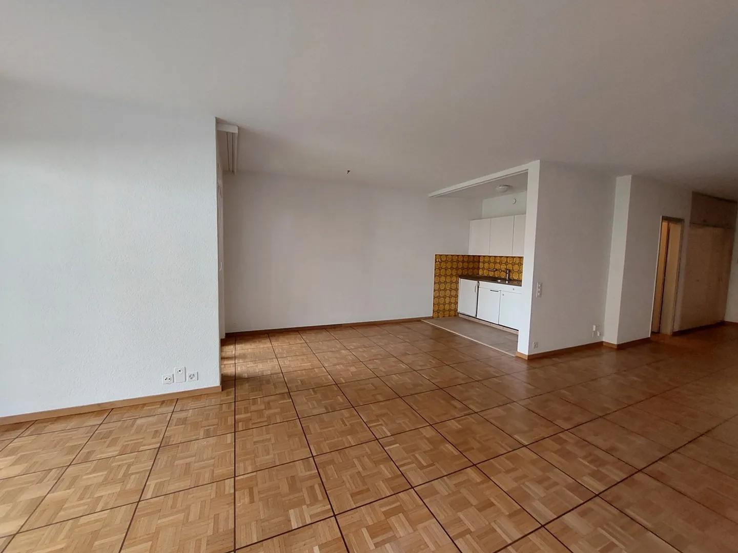 Wohnung mieten - Foto 2 von 7