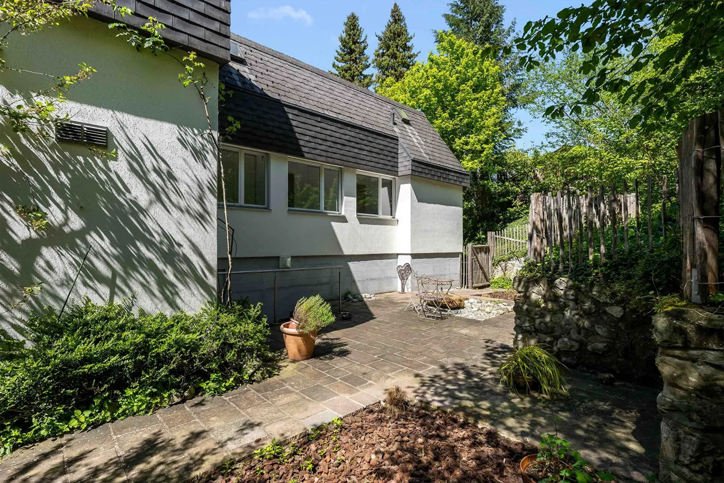 Geräumiges Einfamilienhaus mit Aussicht - Foto 8 von 8