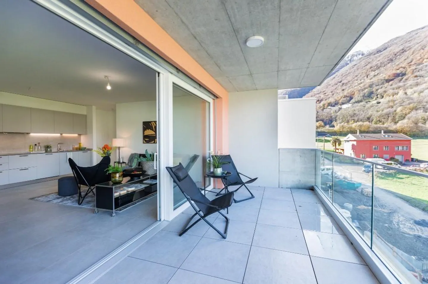 Moderno in zona adatta agli spostamenti - Foto 8 di 8