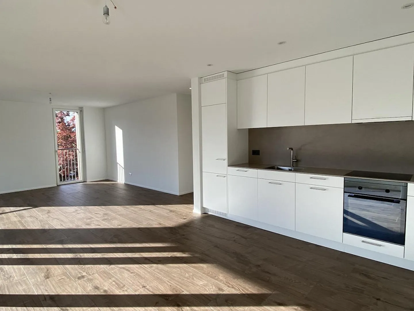 3.5 Room Apartment in Dübendorf - Photo 2 of 9