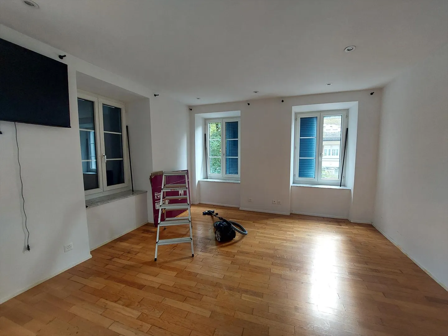 Sonnige 4.5-Zimmer-Terrassenwohnung in Luchsingen - Foto 2 von 8