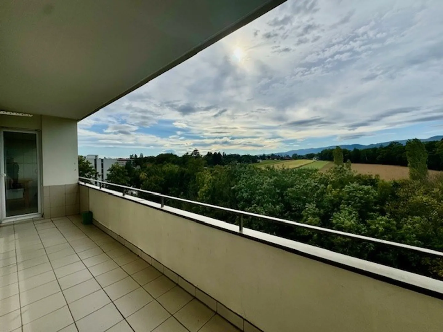 3.5 Room Apartment - Photo 1 of 2