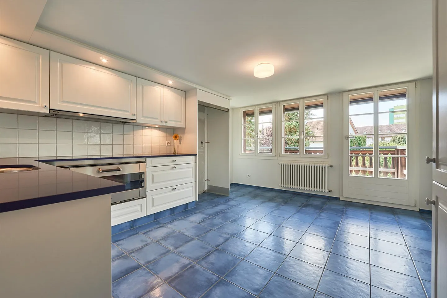 Appartement en duplex unique de 5,5 pièces - Photo 2 sur 9