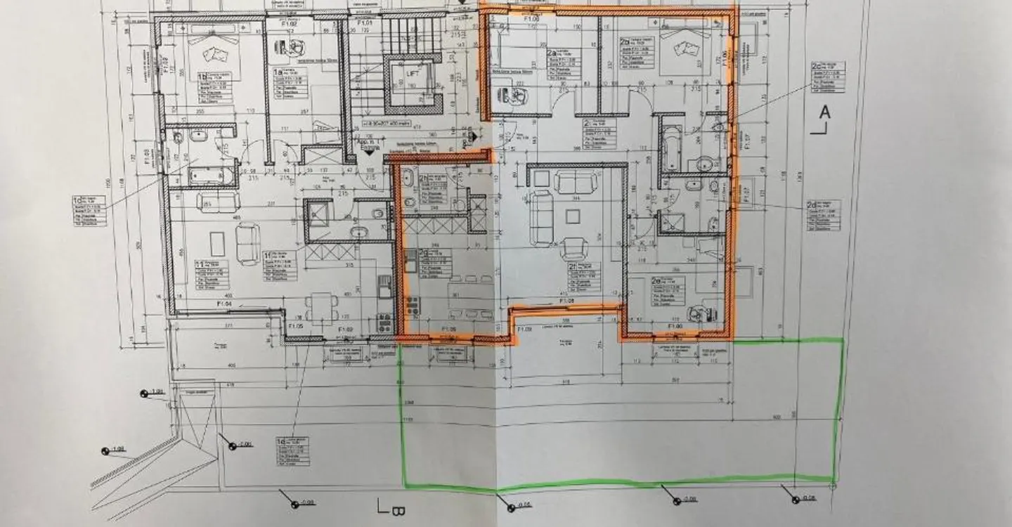 Un grand jardin privé, des espaces conçus pour la vie de famille et la tranquillité d'une résidence récente de peu d'unités. - Photo 9 sur 10