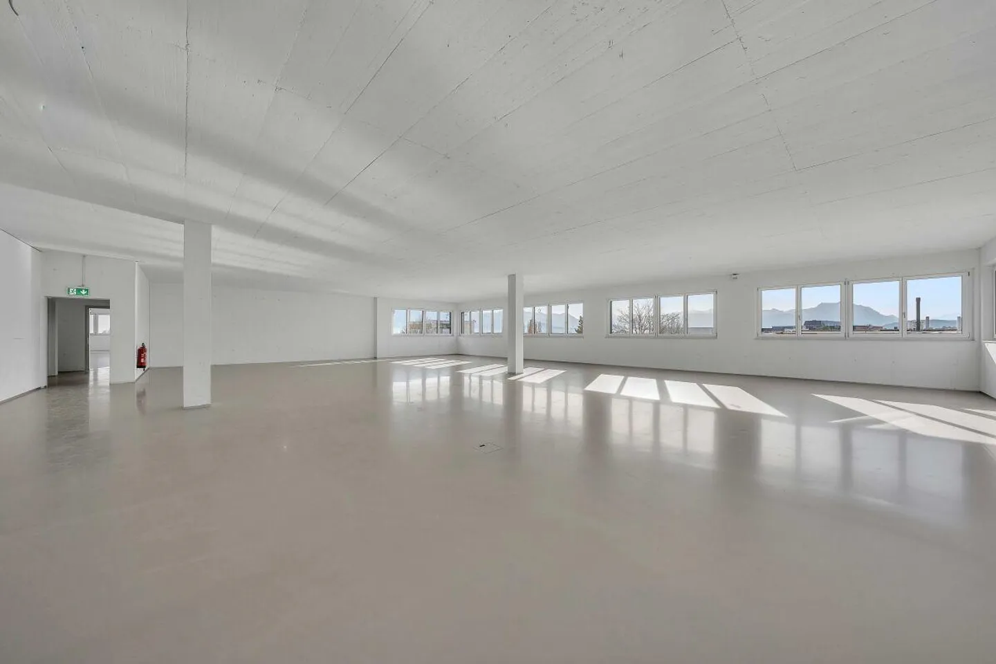 Business - Photo 5 of 7