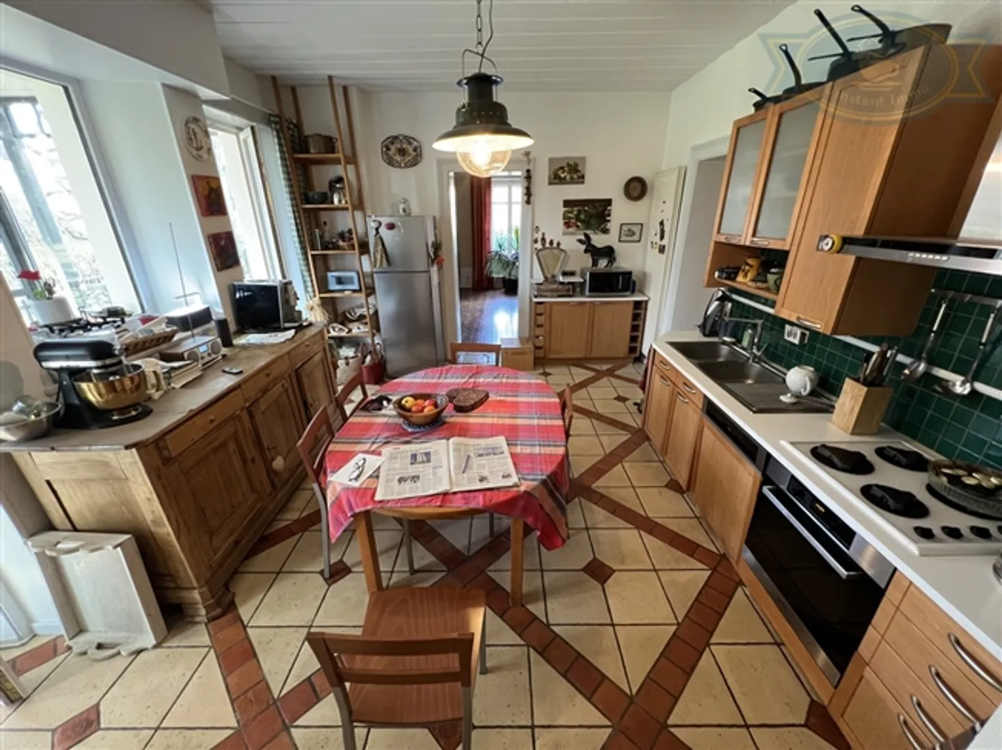 Magnificent Manor House with Character and Large Garden - Photo 8 of 18