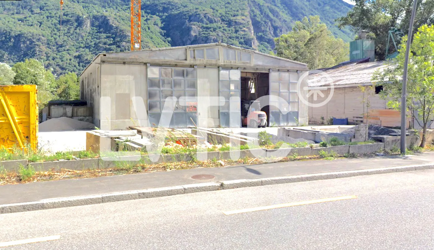 Deposito di 355 m2 in affitto a Vernayaz - Foto 2 di 4