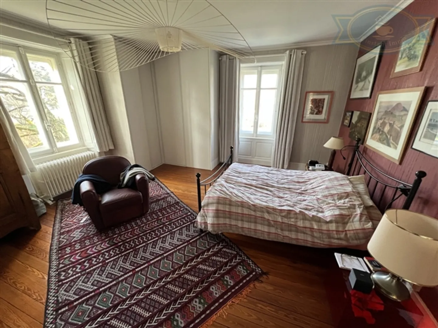 Magnificent Manor House with Character and Large Garden - Photo 11 of 18