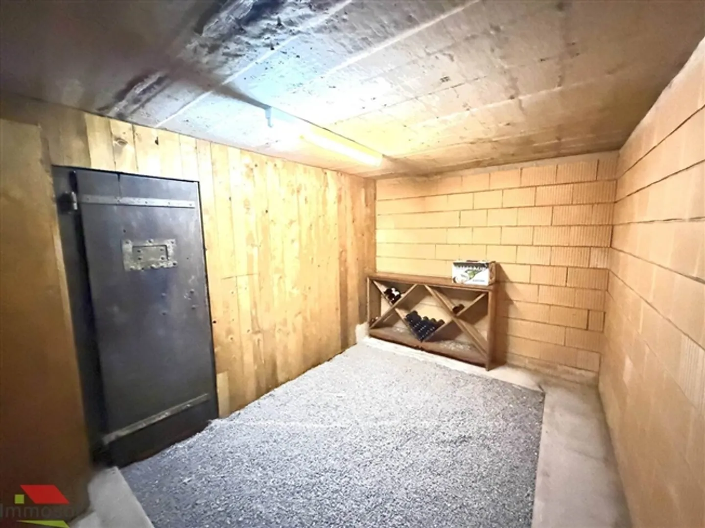 Premises with Quality Seal - Photo 5 of 7