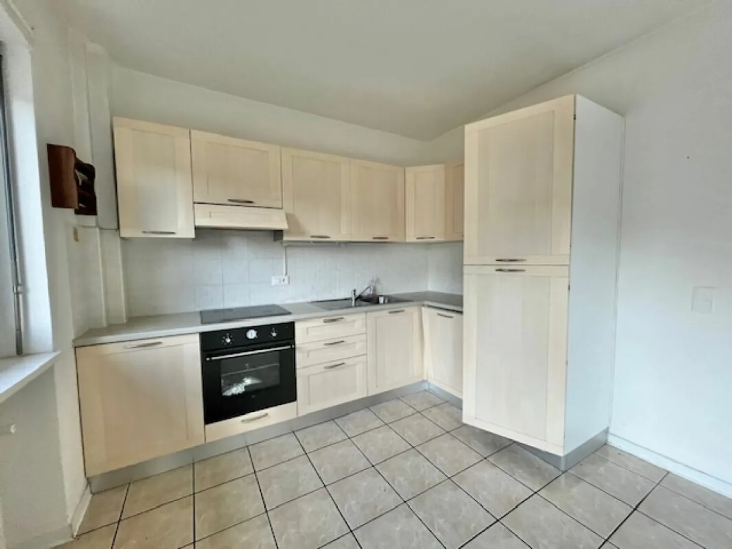 VIRA GAMBAROGNO - MULTIPROPRIETÀ IN POSIZIONE CENTRALE IN VENDITA - Foto 10 di 12