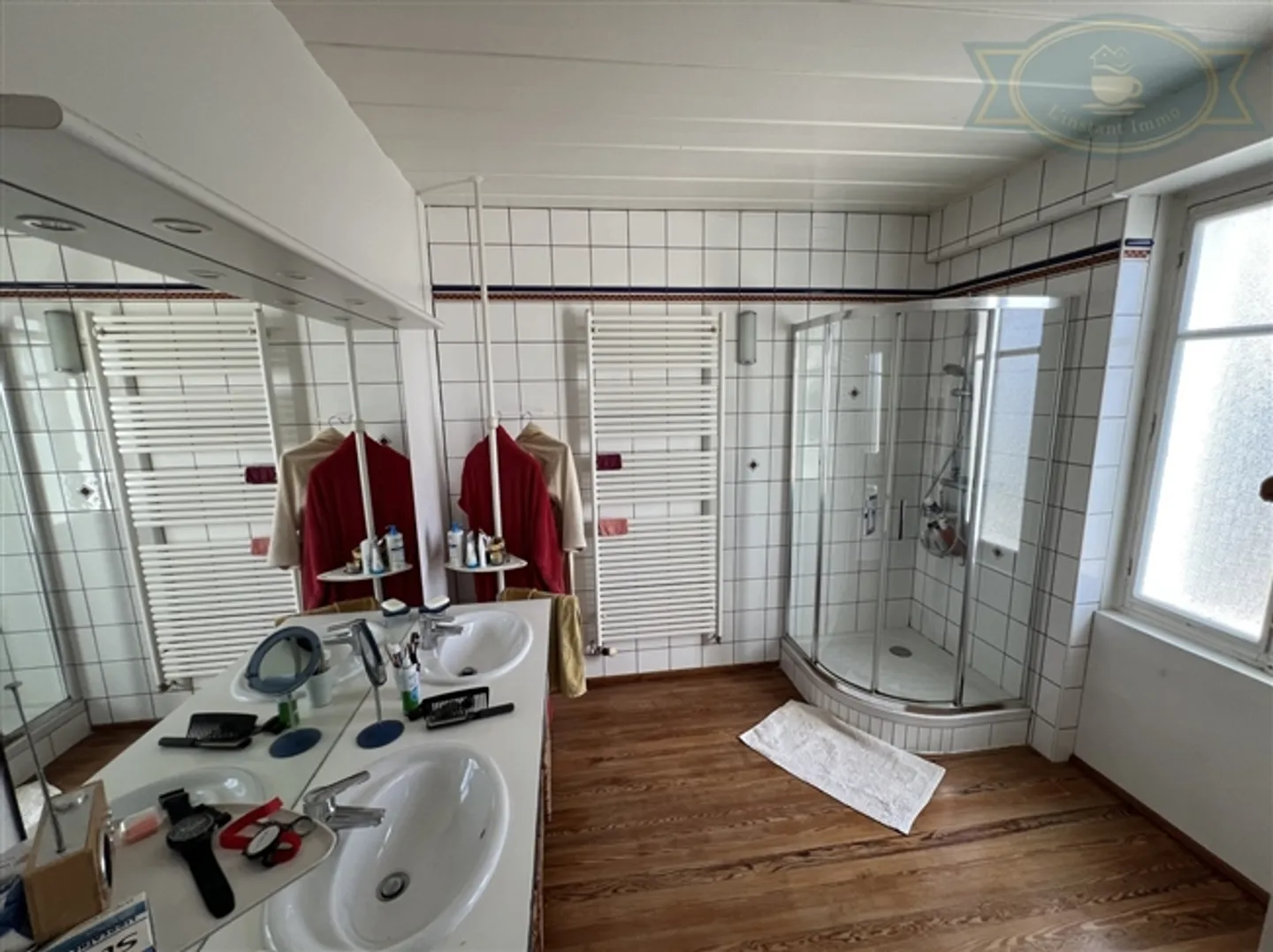 Magnificent Manor House with Character and Large Garden - Photo 14 of 18