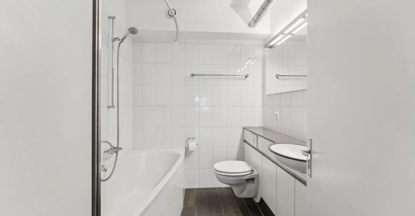 Renoviertes Studio in der Nähe des Bahnhofs - Foto 1 von 2