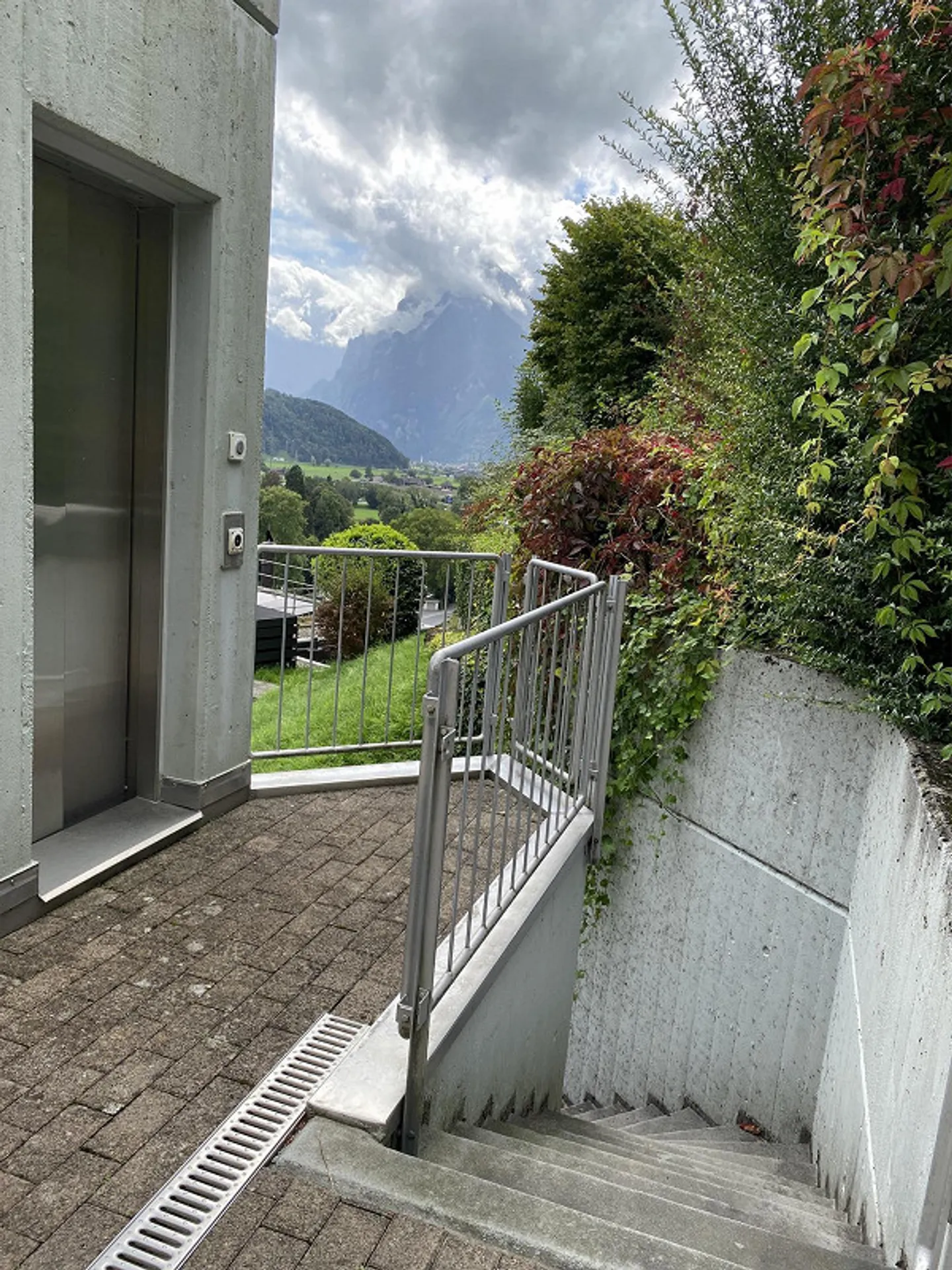 Appartamento con terrazza 3 1/2 stanze con vista unica - Foto 10 di 15