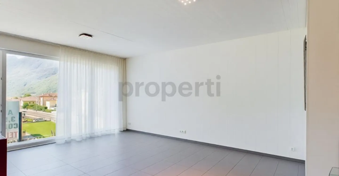Modern and bright 3.5-room apartment in Biasca - Photo 12 of 13