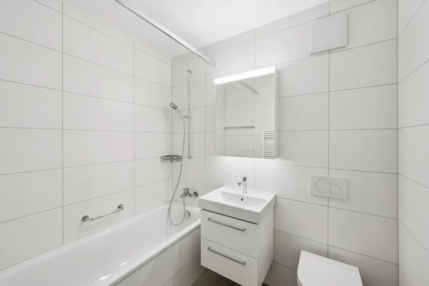 Freshly renovated apartment with large balcony in a quiet location - Photo 7 of 11