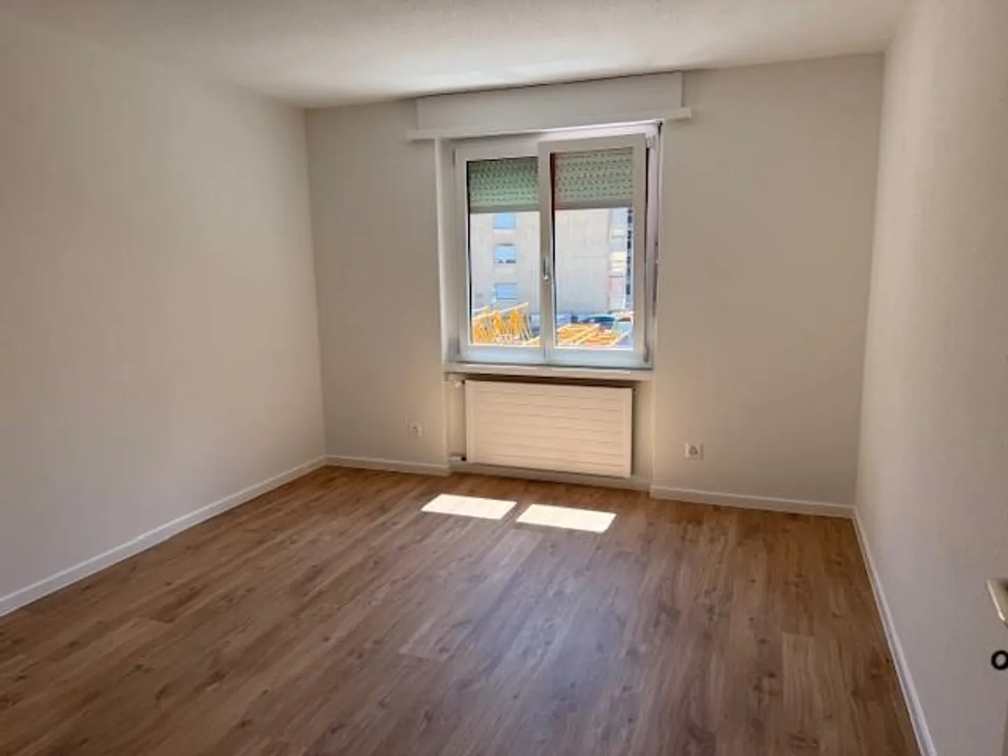 Appartamento 3.5 stanze nel centro di Glarus - Foto 11 di 16