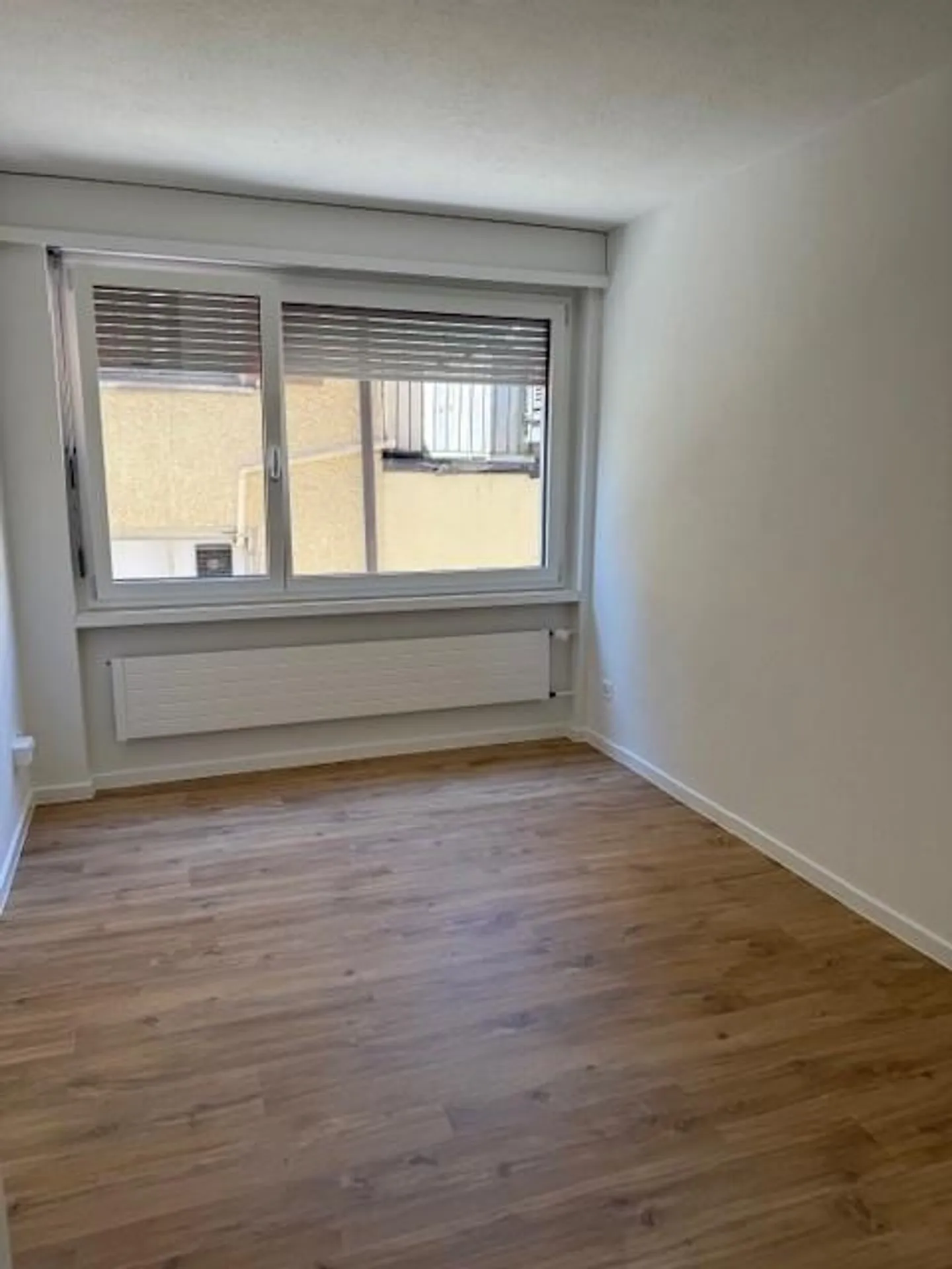 Appartamento 3.5 stanze nel centro di Glarus - Foto 15 di 16