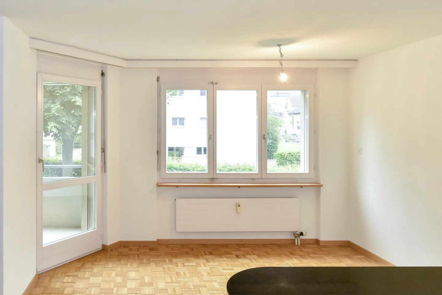 Large apartment with beautiful balcony - Photo 6 of 10