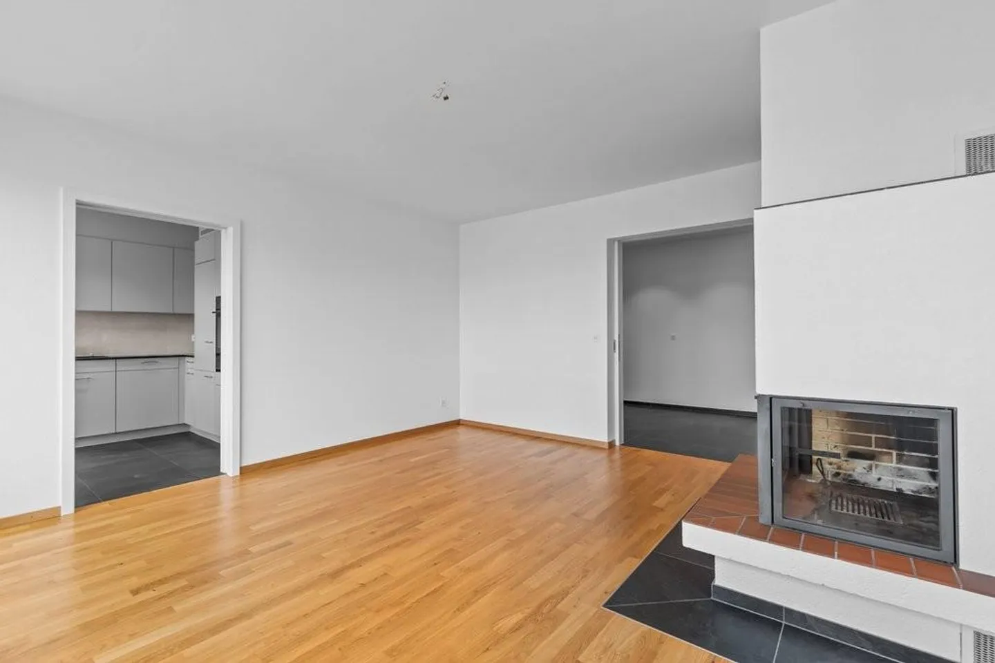 Freshly renovated family apartment - move in & feel good - Photo 1 of 8