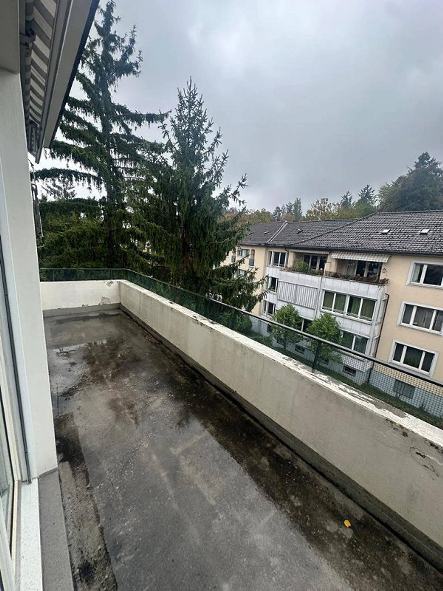 Modern old building apartment seeks new tenant - Photo 10 of 10