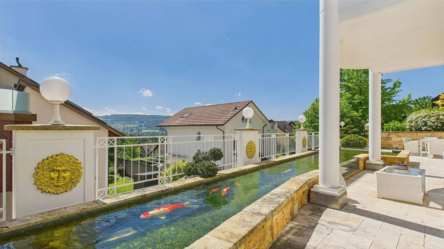 Classic Elegance with a View - a Property of Exceptional Quality in Geroldswil - Photo 5 of 7