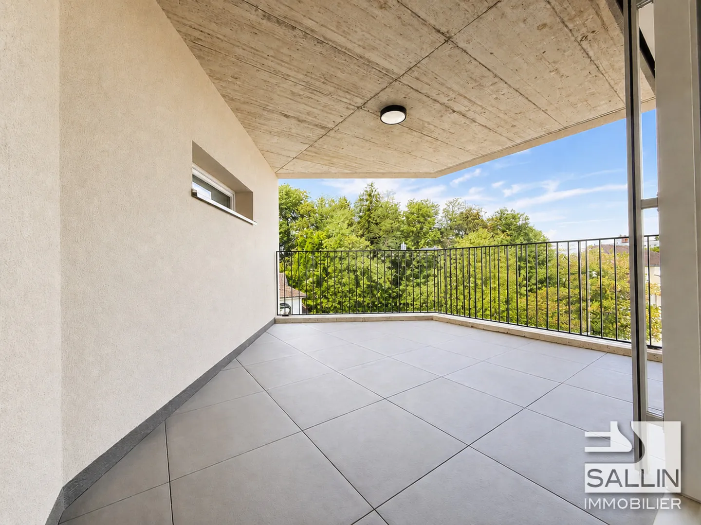 4-room penthouse with very large terraces - Photo 7 of 13
