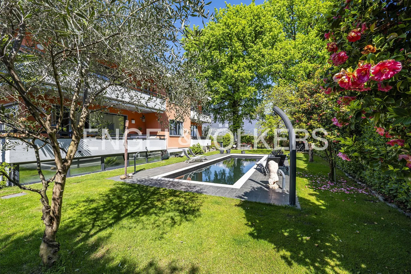 Penthouse apartment with outdoor pool (62a) - Photo 8 of 8