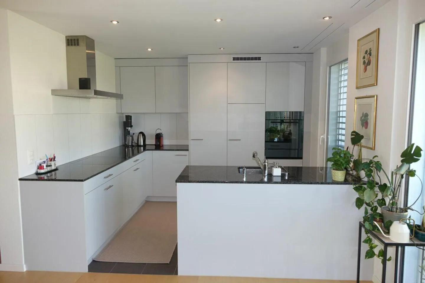 Modern apartment with high standard of construction - Photo 2 of 7