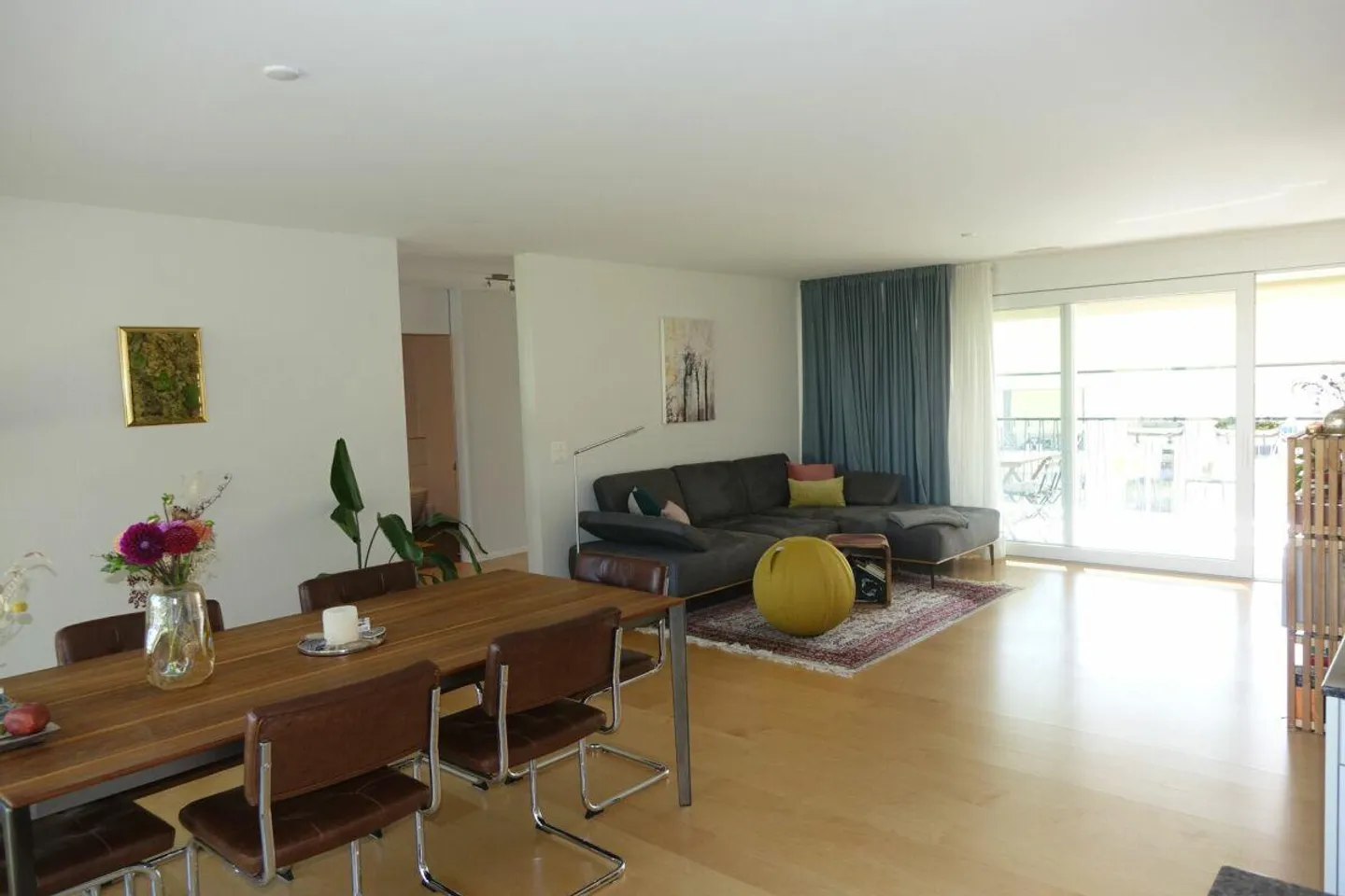 Modern apartment with high standard of construction - Photo 4 of 7