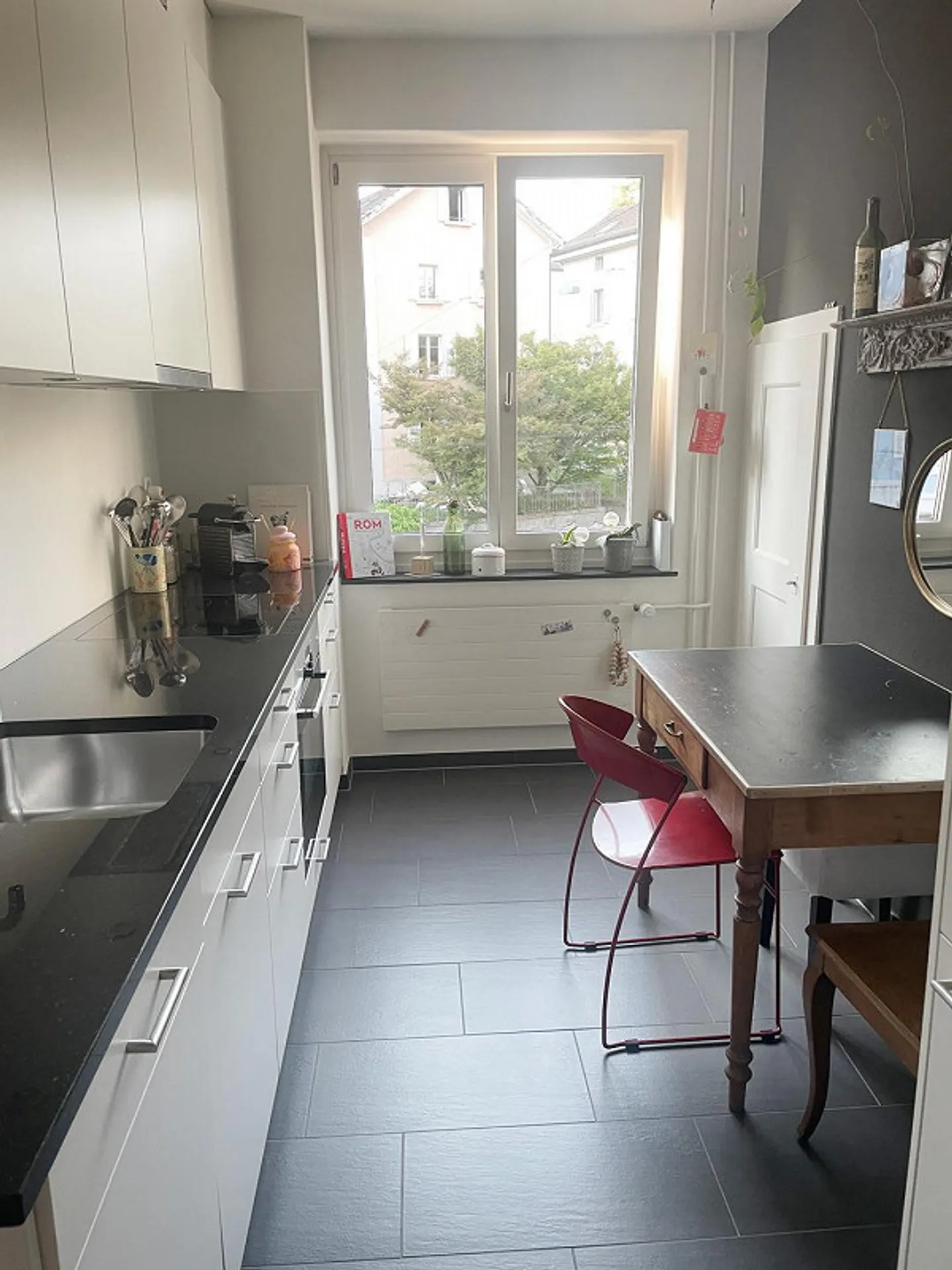 Appartamento arredato | Distretto 8, Zurigo | disponibile dal 3.10. - Foto 1 di 8