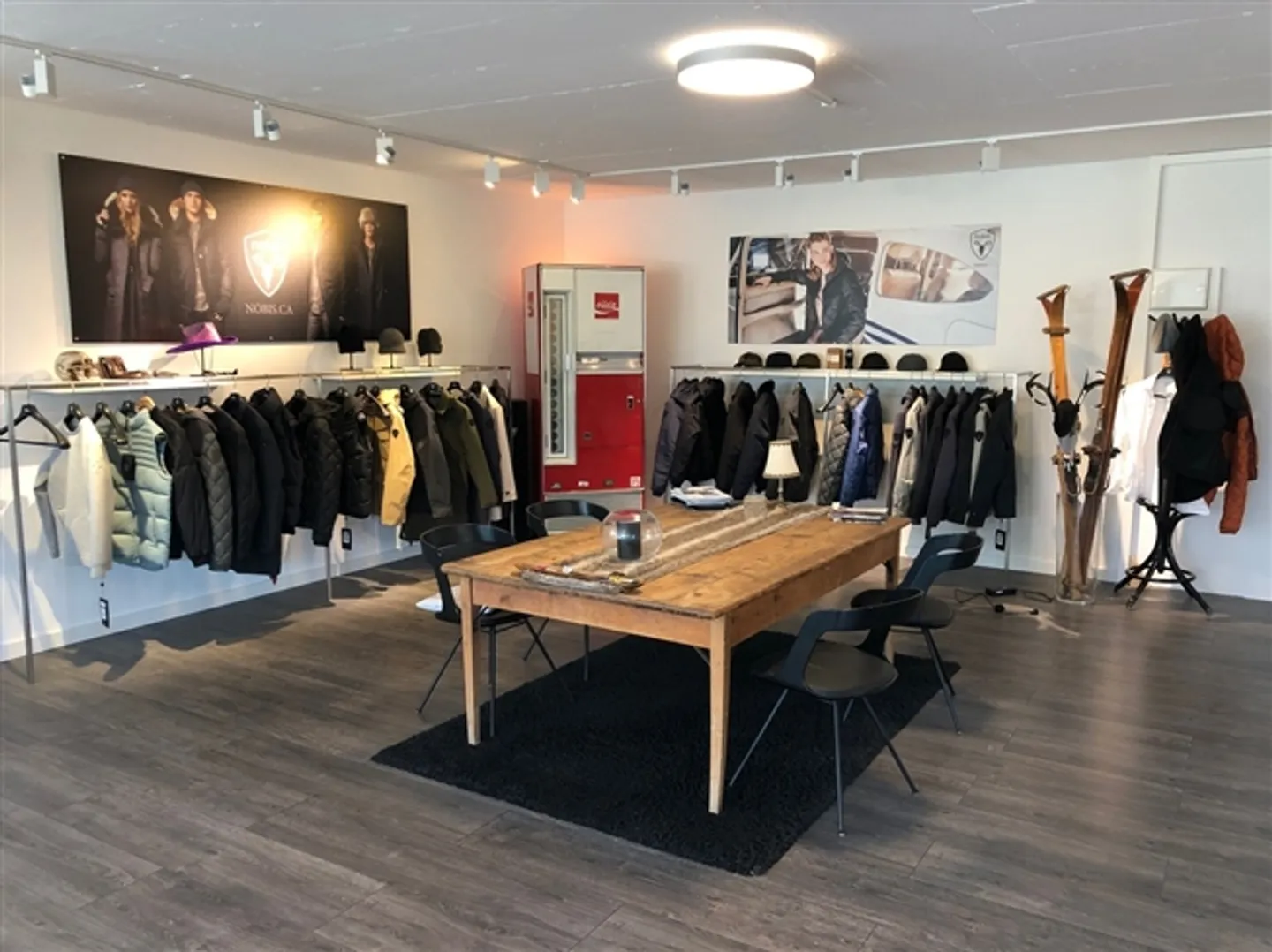 Spacious Office in an Industrial Zone in Préverenges - Photo 3 of 13