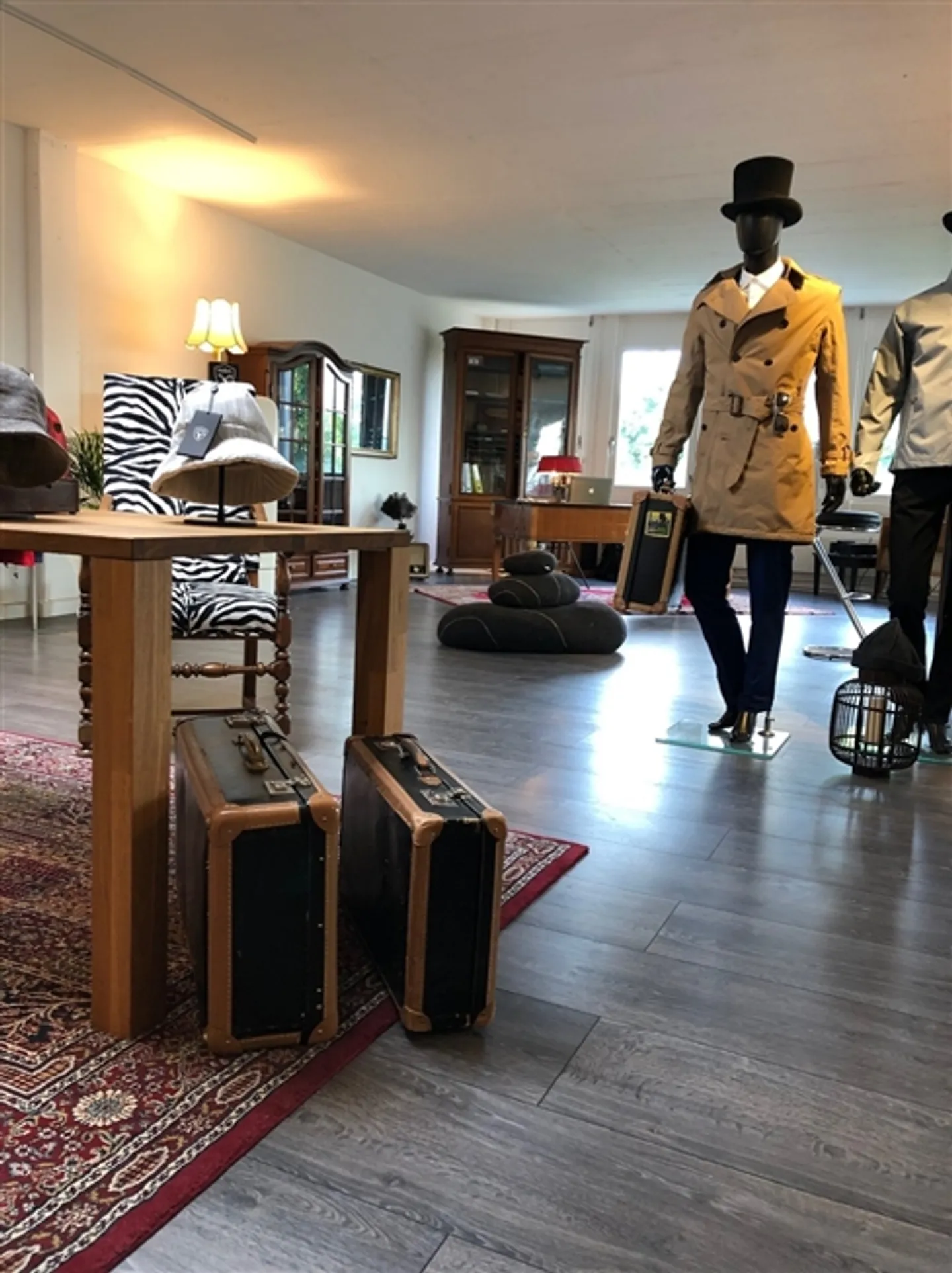 Spacious Office in an Industrial Zone in Préverenges - Photo 6 of 13