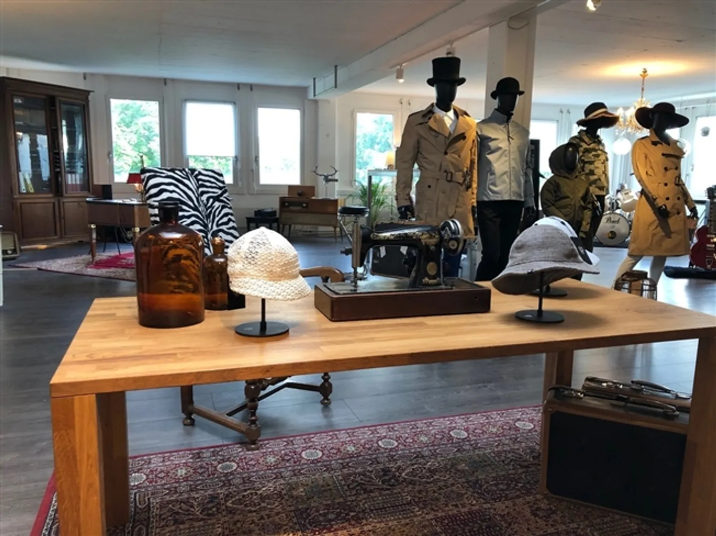 Spacious Office in an Industrial Zone in Préverenges - Photo 7 of 13