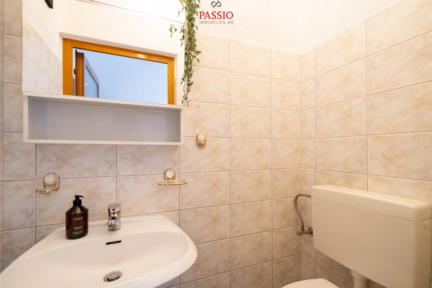 Charmante maison de ferme de 5 pièces avec beaucoup d'espace et d'opportunités - Photo 9 sur 34