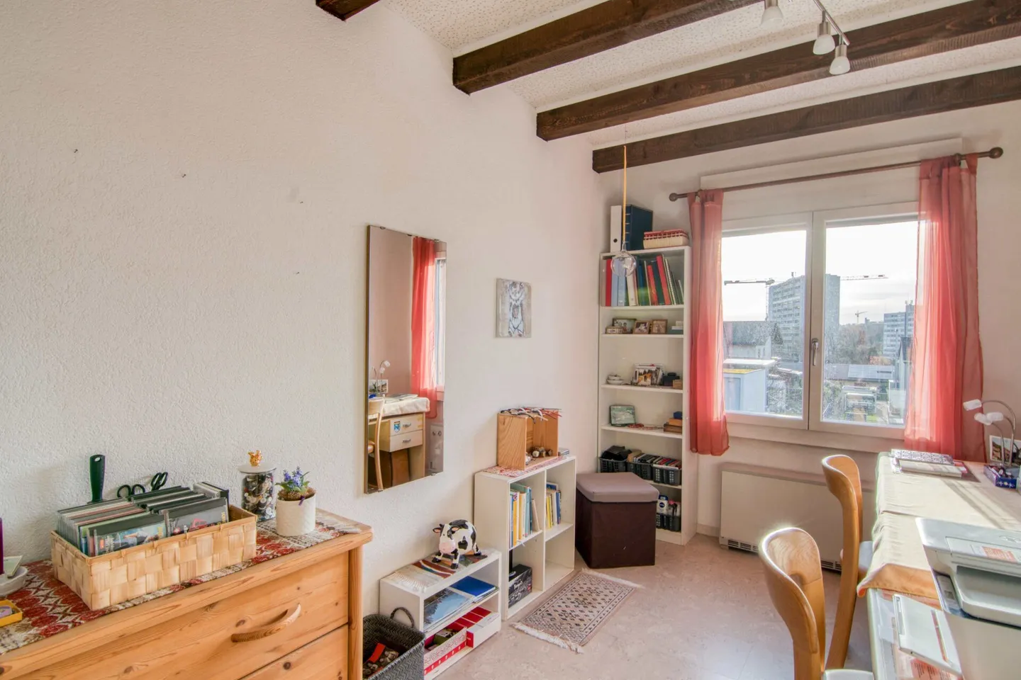 Family-friendly 6-room terraced house with plenty of living space and leisure right at your doorstep - Photo 15 of 33