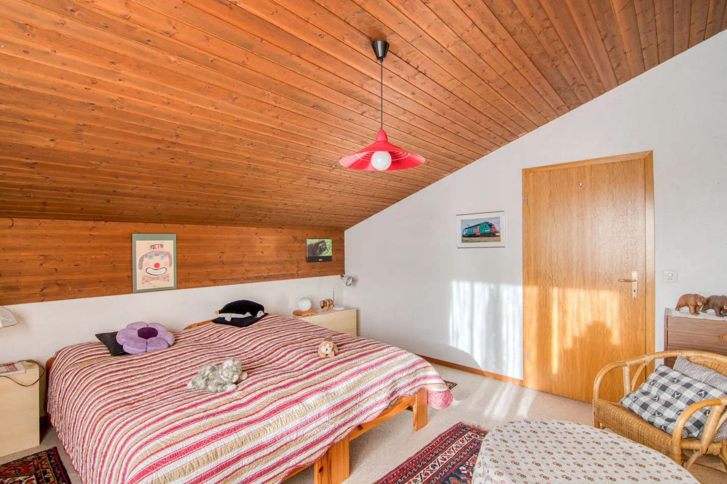 Family-friendly 6-room terraced house with plenty of living space and leisure right at your doorstep - Photo 20 of 33