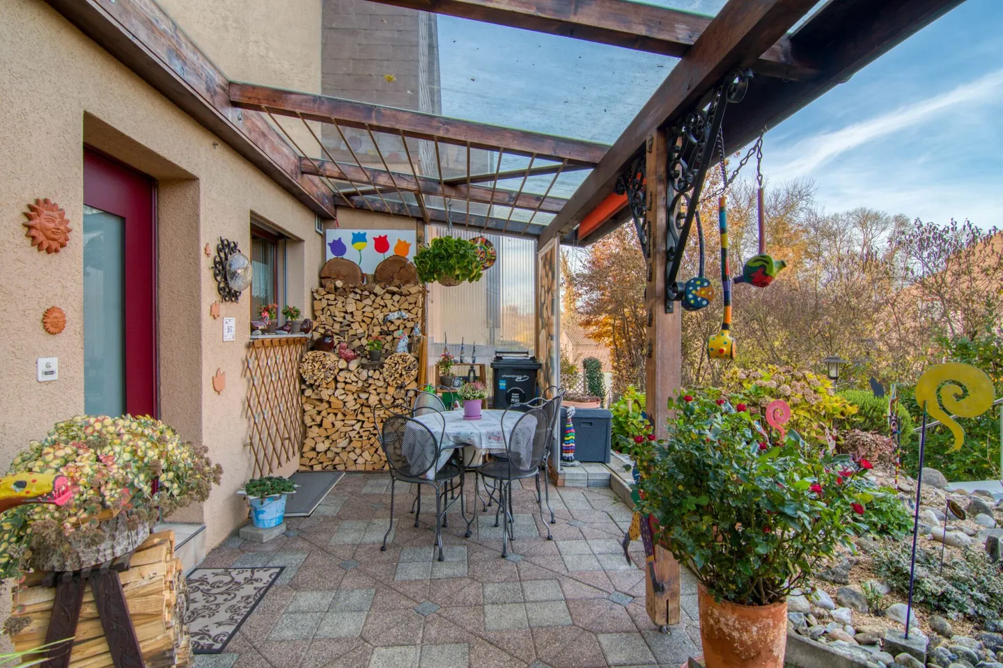 Family-friendly 6-room terraced house with plenty of living space and leisure right at your doorstep - Photo 29 of 33