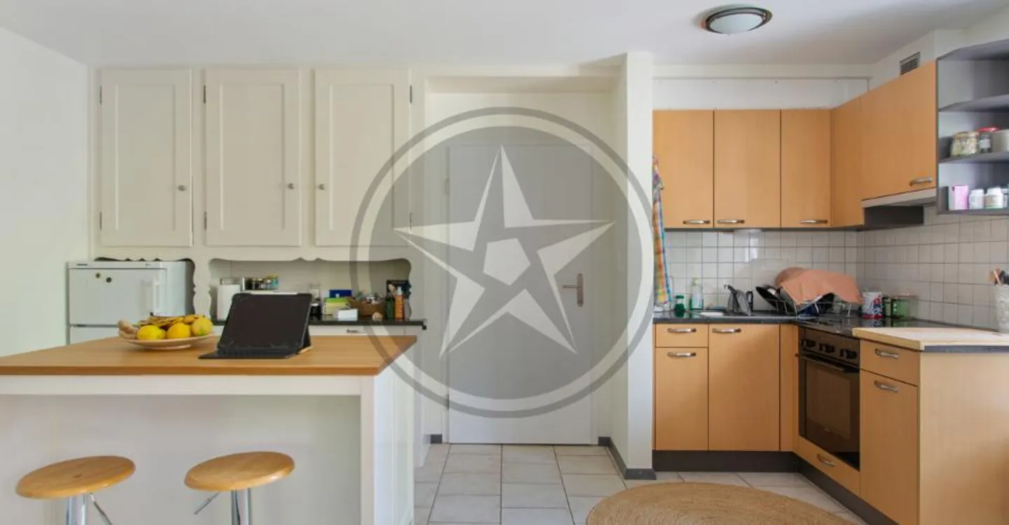 Renoviertes Doppelhaus mit Wohnungen, Scheune und Baugrundstück - Foto 6 von 12