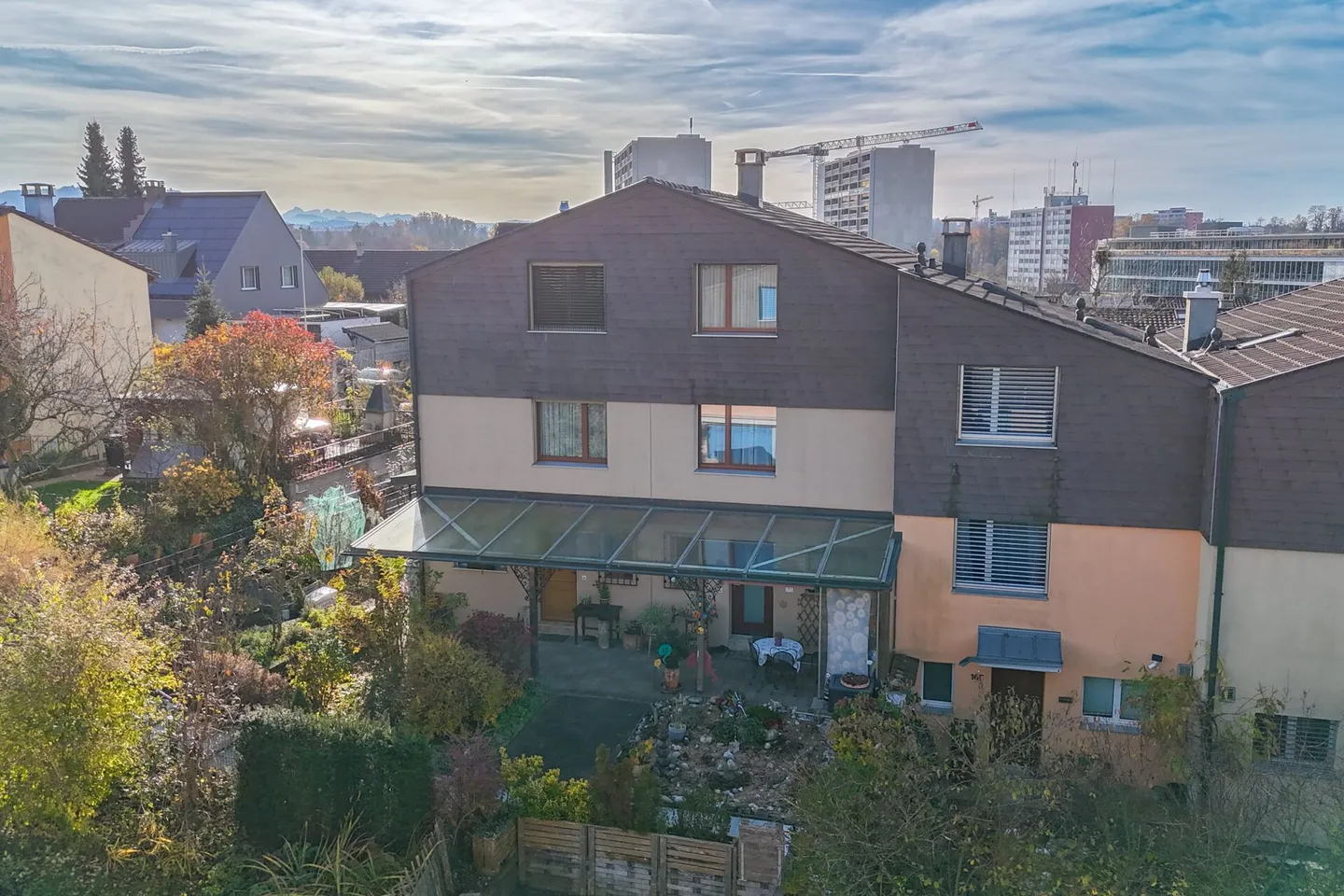 Family-friendly 6-room terraced house with plenty of living space and leisure right at your doorstep - Photo 32 of 33