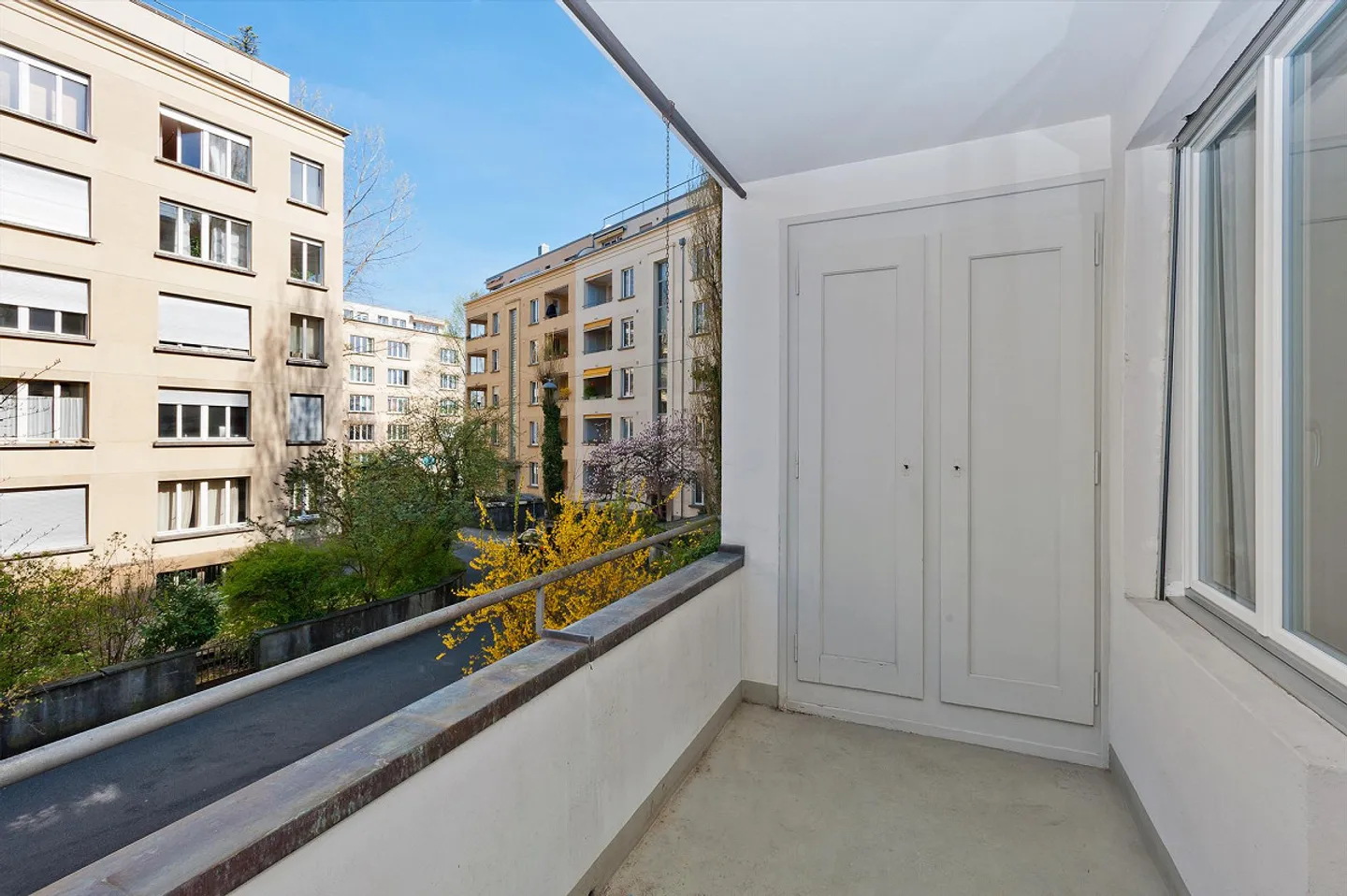Vivere in stile Bauhaus – luminoso, tranquillo e con vista - Foto 2 di 14