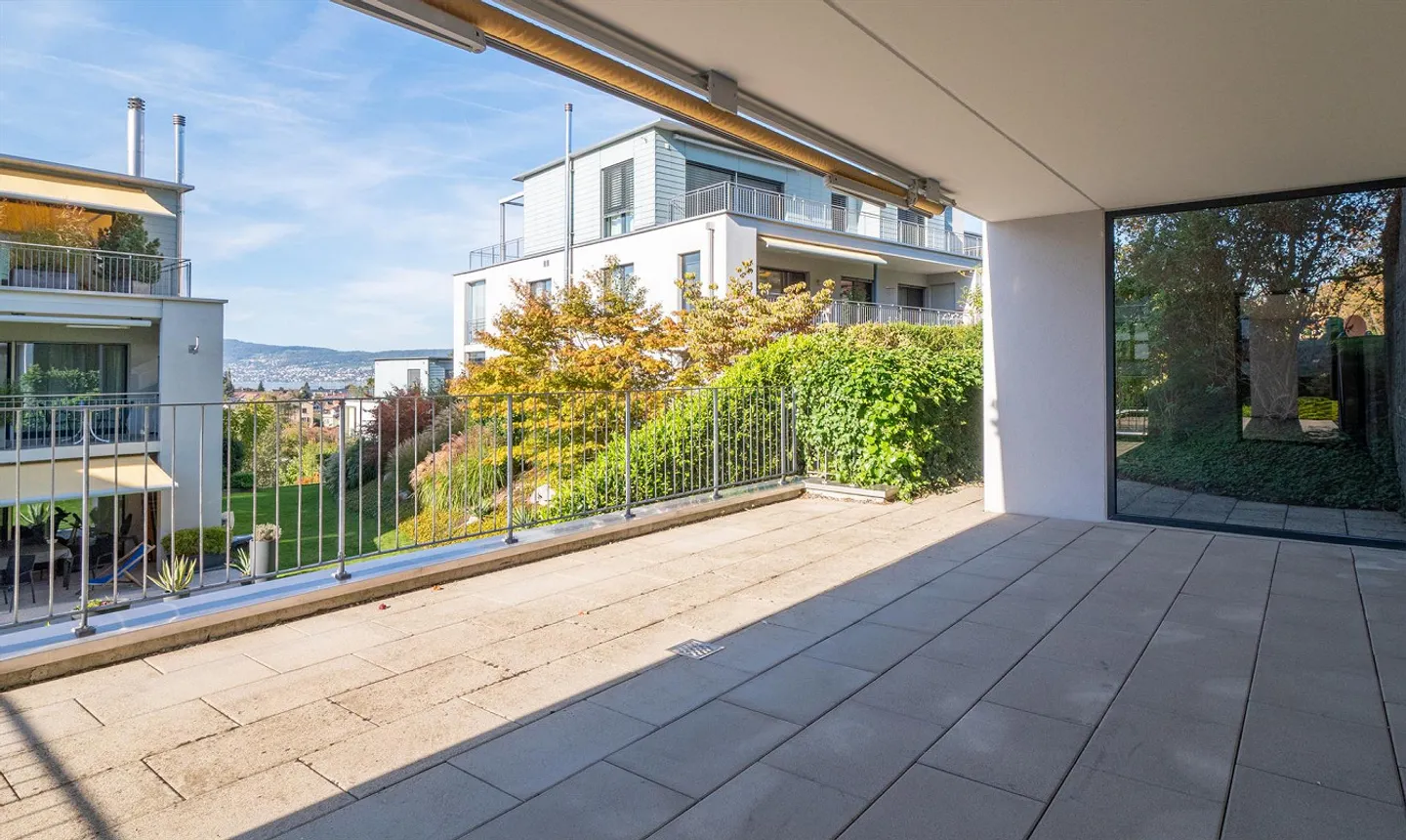 Central, close to nature and with plenty of space. - Photo 2 of 9