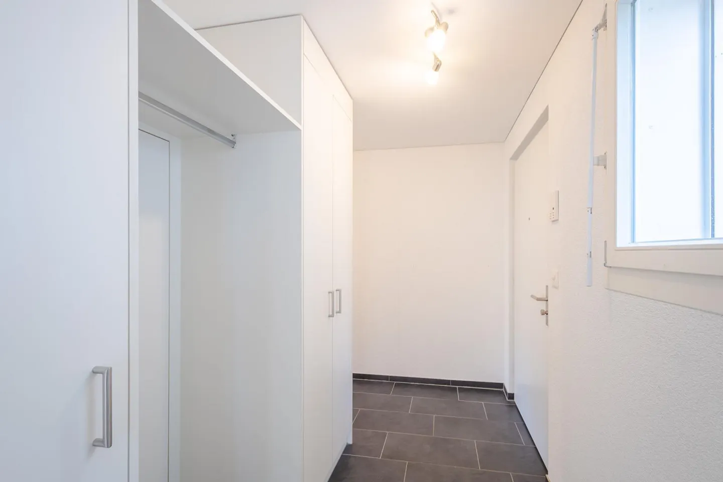 Cozy Apartment in the Heart of the City - Photo 4 of 16