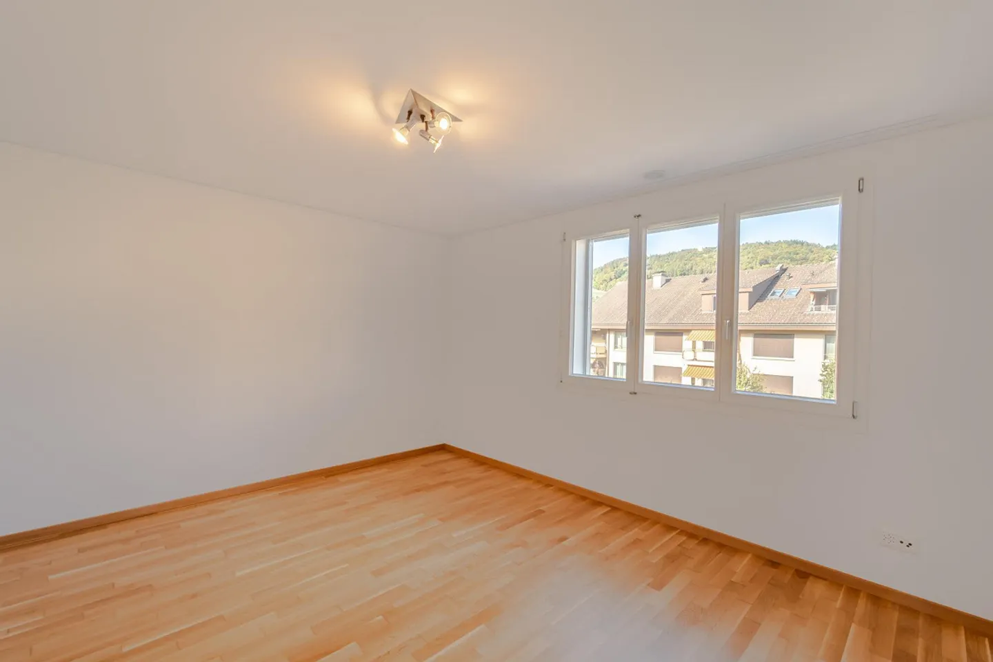Cozy Apartment in the Heart of the City - Photo 12 of 16