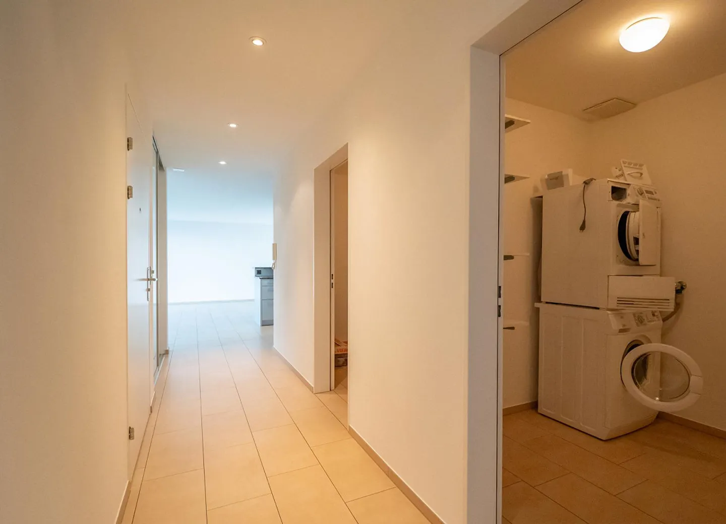 Central, close to nature and with plenty of space. - Photo 9 of 9