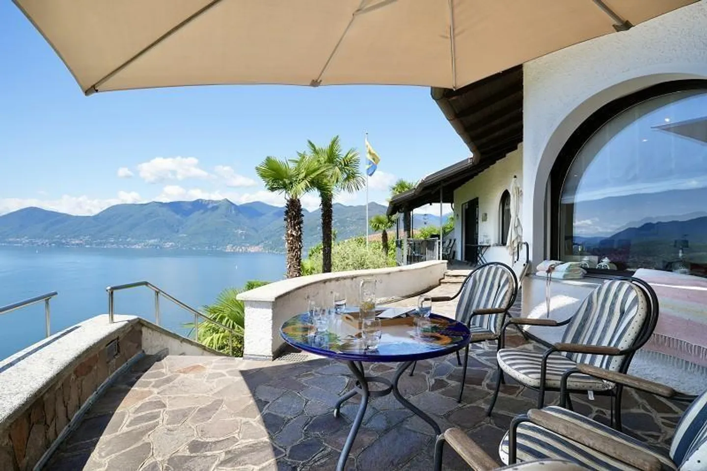 Villa di 7 1/2 locali vista panoramica sul lago - Foto 30 di 47
