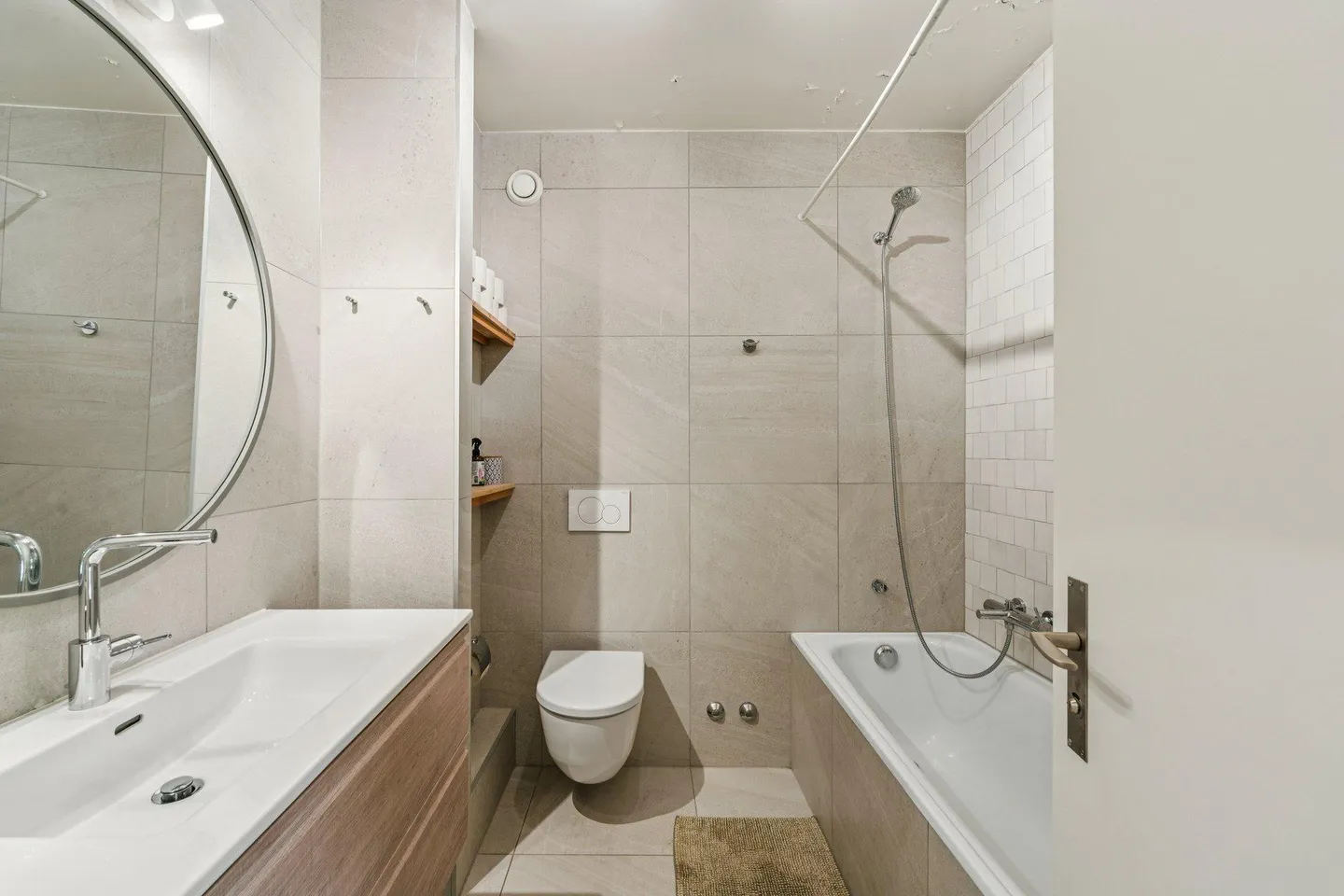 Bel appartement continu avec cheminée - Photo 9 sur 10