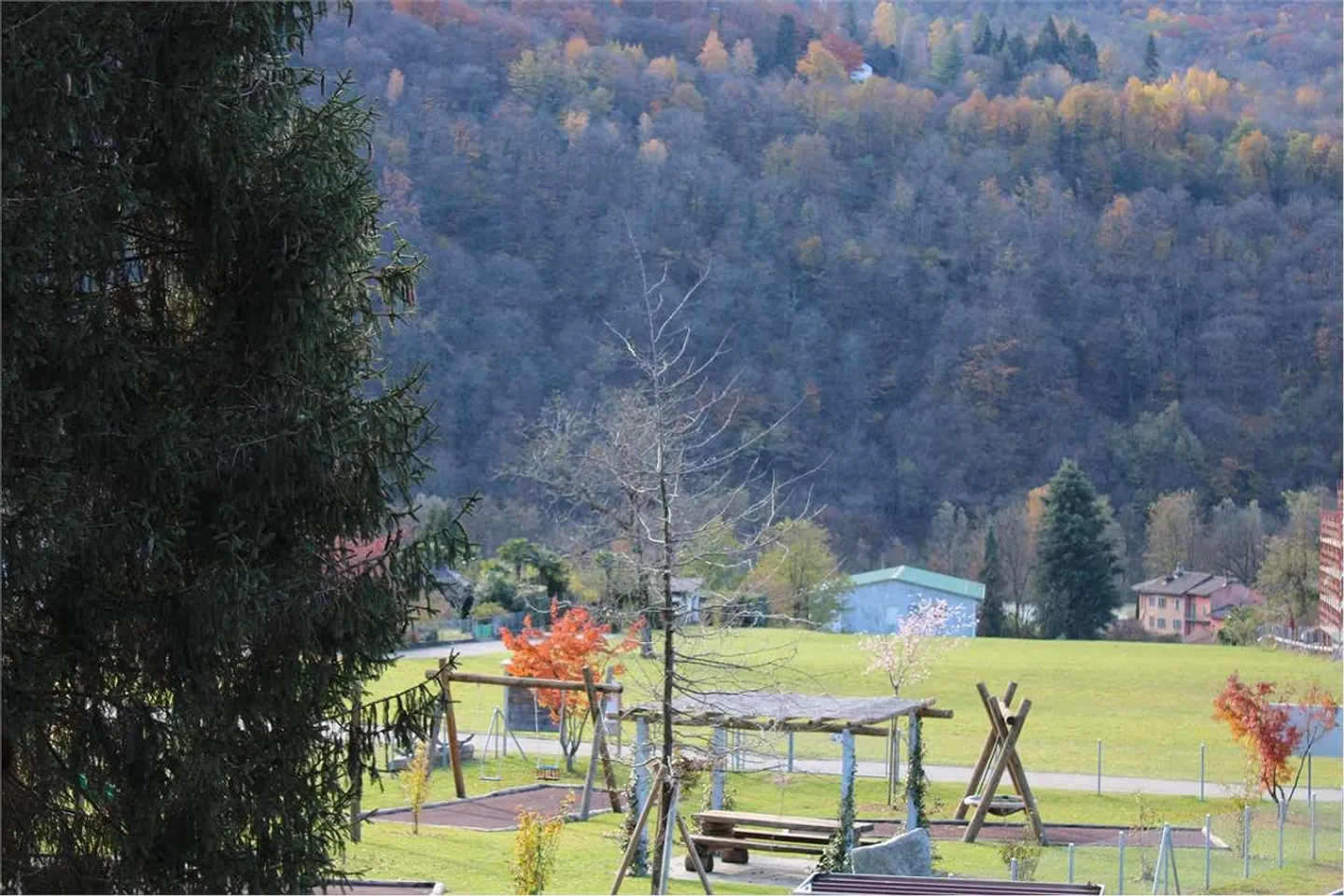 Bright 2.5 rooms with large terrace - Photo 7 of 10